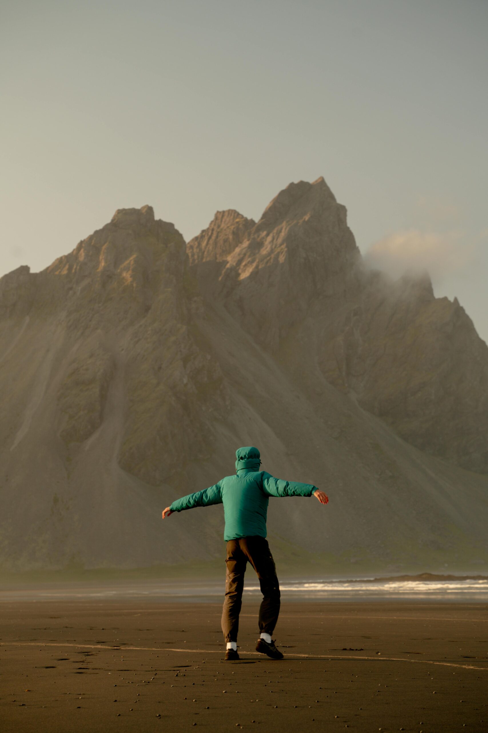 pexels-maksim-romashkin-31539137